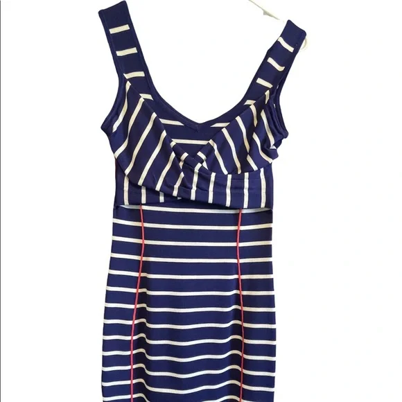 🌸 Jessica Simpson Bodycon Dress NWOT - Picture 3 of 6